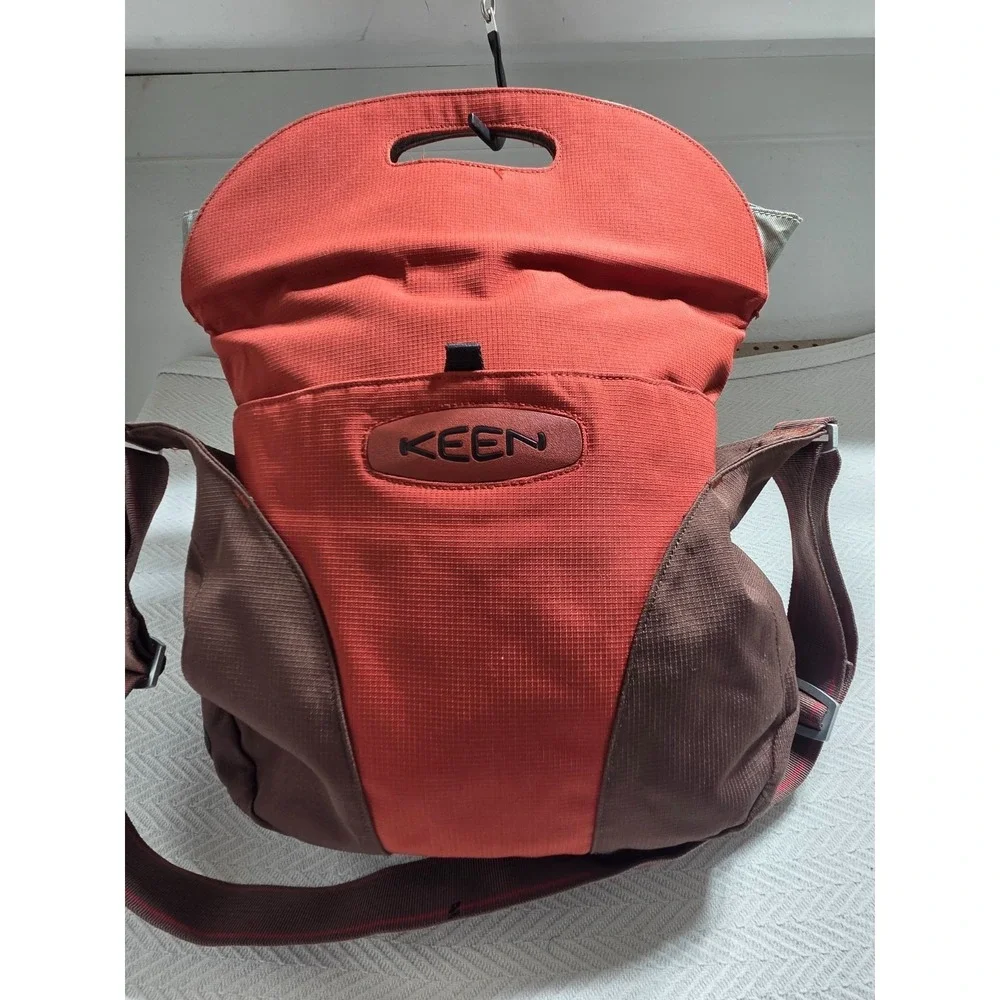 KEEN Hybrid Think Messenger Bag Red Brown Rubber Bottom Crossbody Tote